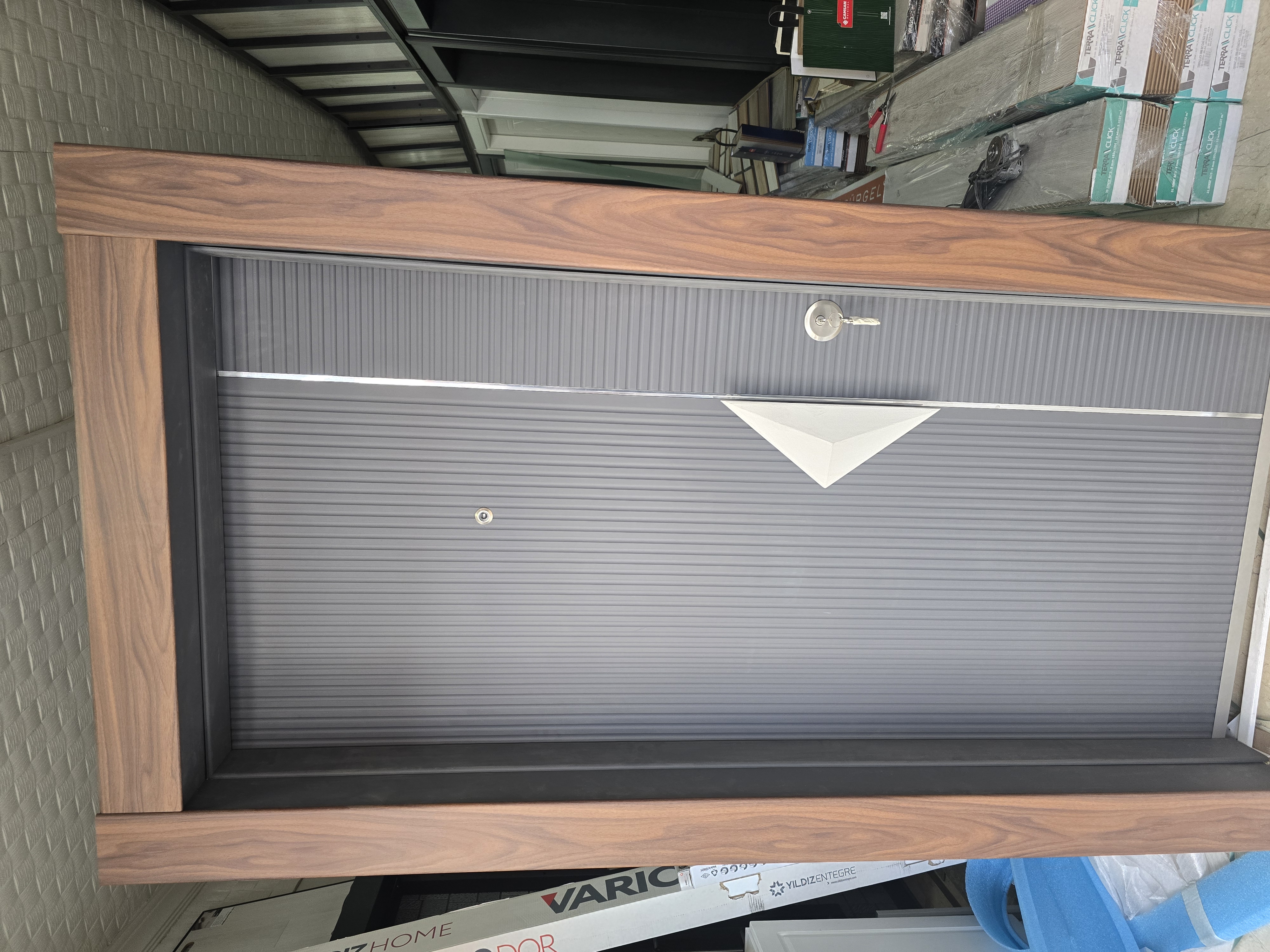 LÜX KASA KAPLAMA ÇELİK KAPILAR